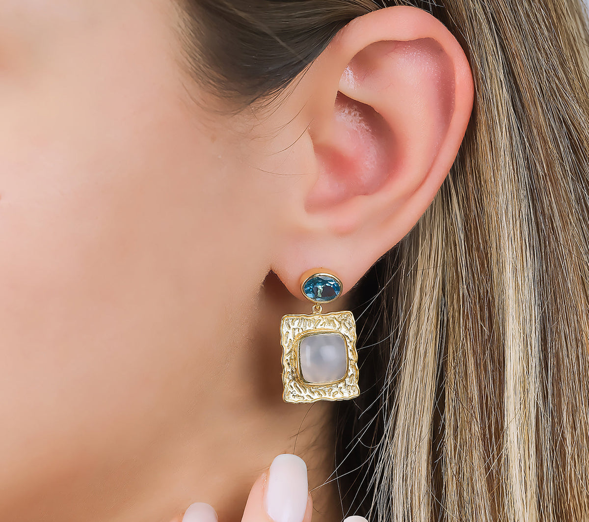 Blue topaz and calcedonie earrings in sterling silver 18k gold plated L194227