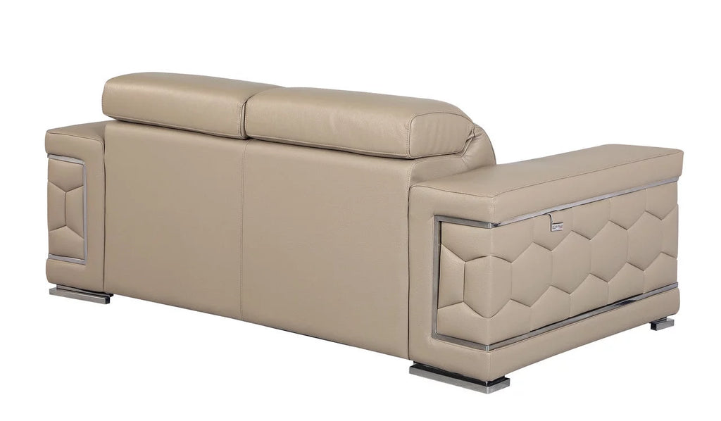 Loveseat C6106